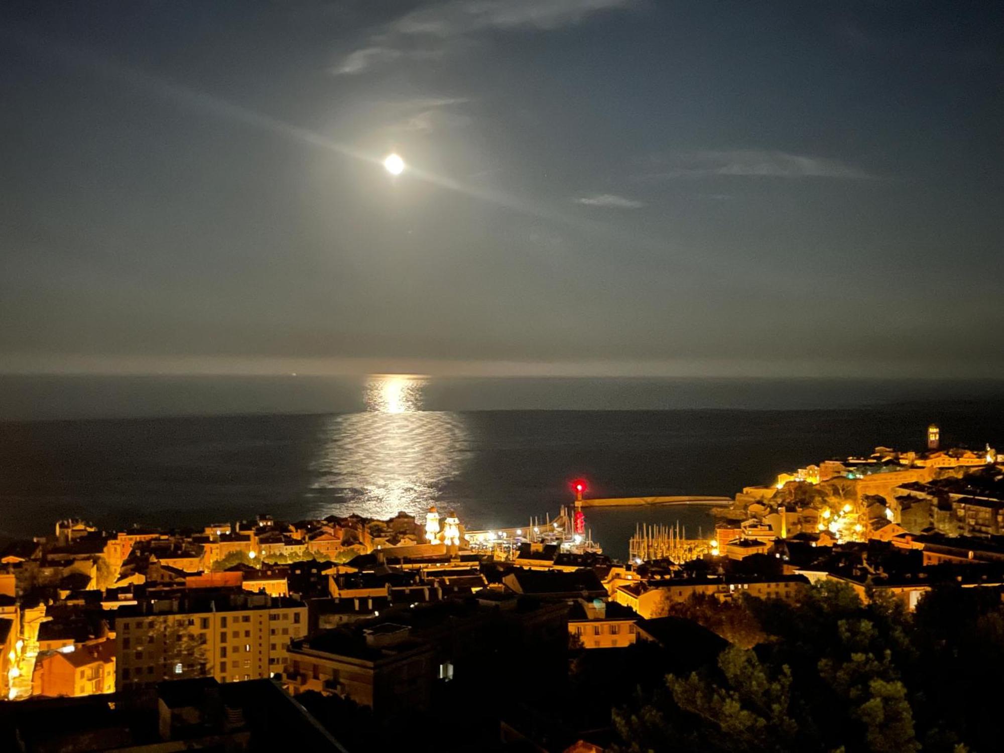 F3 Gd Standing 87 M2 Extraordinaire Vue Mer Pano Bastia  Exterior photo